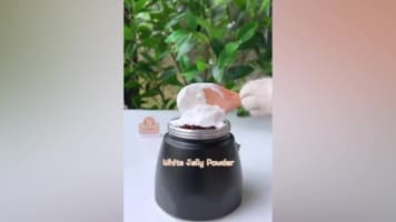 گربه سر آشپز